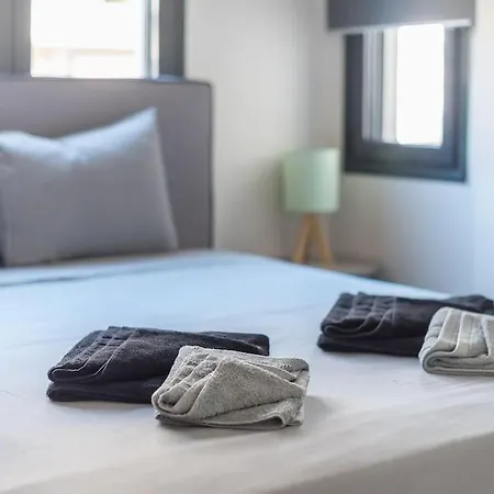 Zen- Space, Pangrati Apartment